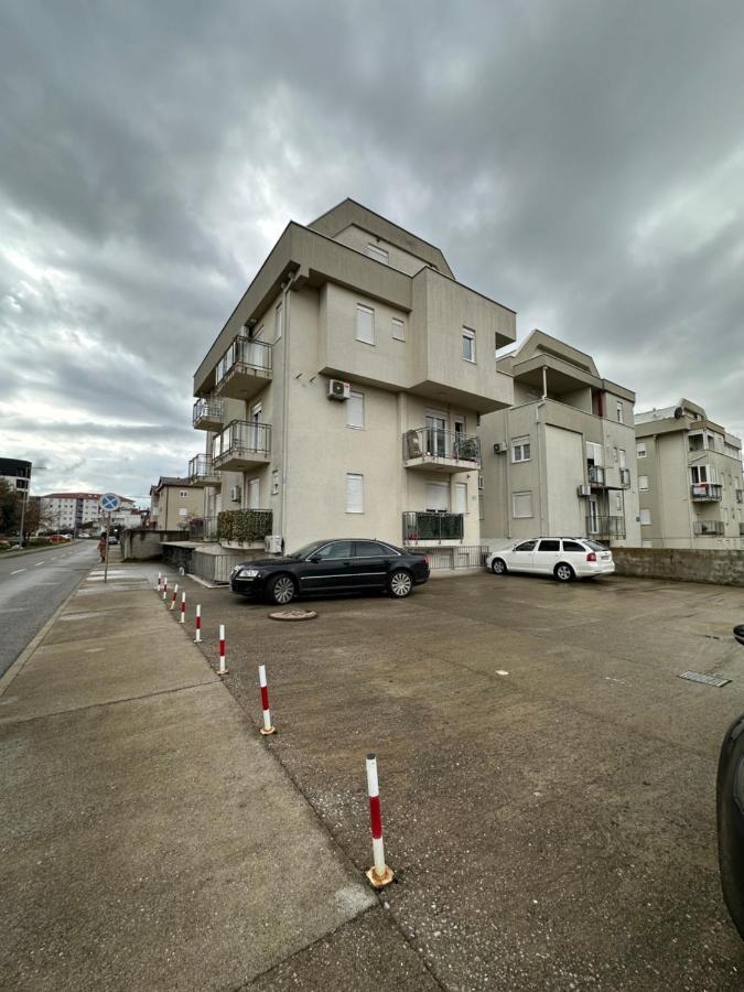 Selena Apartment Ποντγορίτσα Εξωτερικό φωτογραφία